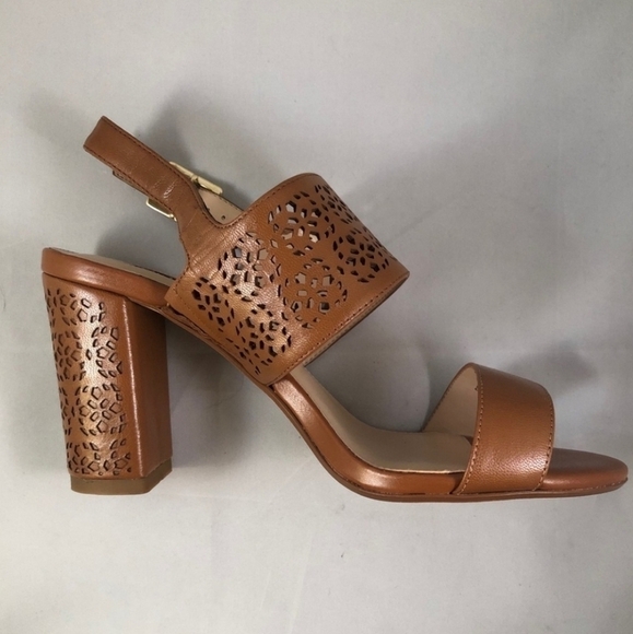 👠TOWN PUMPS👠 - Picture 4 of 6